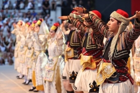 konakin-halk-oyunlari-senliginde-20-yil-gururu-yasanacak.jpg