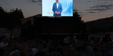 baskan-altay-sinema-gunleri-ve-cocuk-senligimiz-ilcelerimizde-buyuk-bir-coskuyla-suruyor.jpg