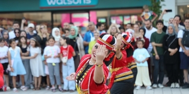 festival-coskusu-inegolun-dort-bir-yaninda.jpg