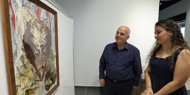 kartepe-sanat-evi-yeni-bir-sergiye-kapilarini-acti.jpg