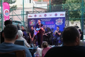 parklarda-konser-coskusu-devam-ediyor.jpg