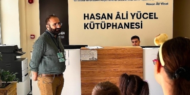 cocuklar-hasan-ali-yucel-kutuphanesinde-gokyuzune-yolculuk-yapti.jpg