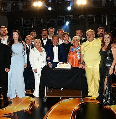gaziantepte-yildizlar-gecidi-samdanci-ve-by-mustafa-acilisi-ile-green-parkta-gorkemli-gala.jpg
