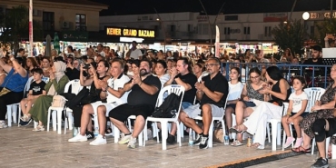 kemer-belediyesi-cumhuriyet-orkestrasi-sahne-aldi.jpg
