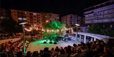 zeytin-agacinin-altinda-gece-makami-ezgileri.jpg